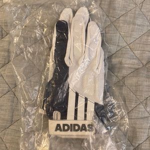 Woman’s lacrosse gloves